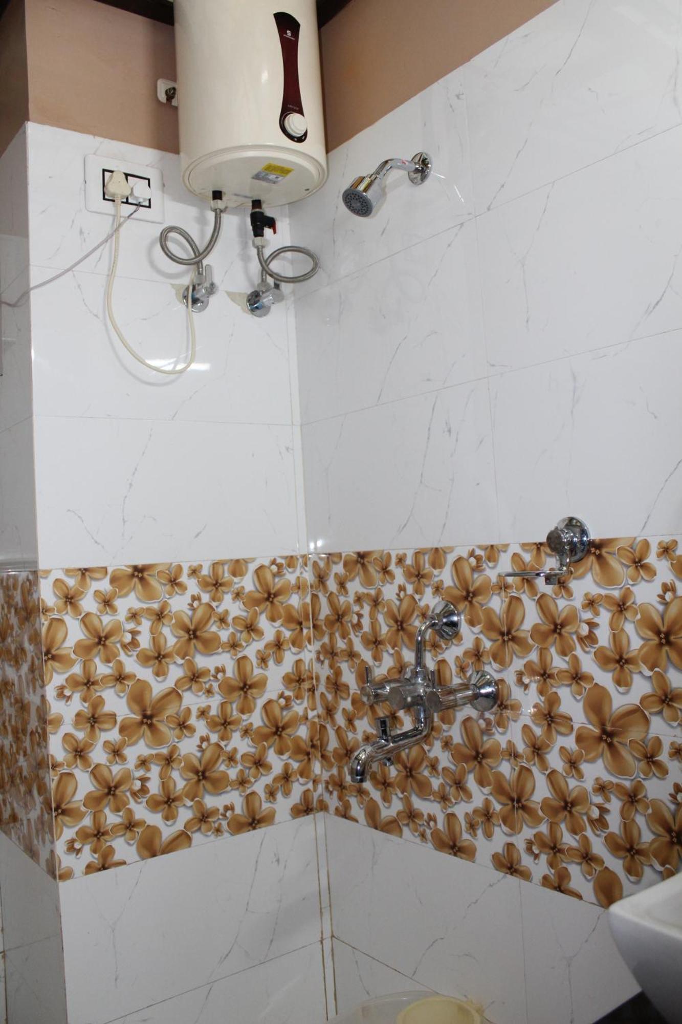 Gokul Plaza Hotel Bhubaneswar Ngoại thất bức ảnh