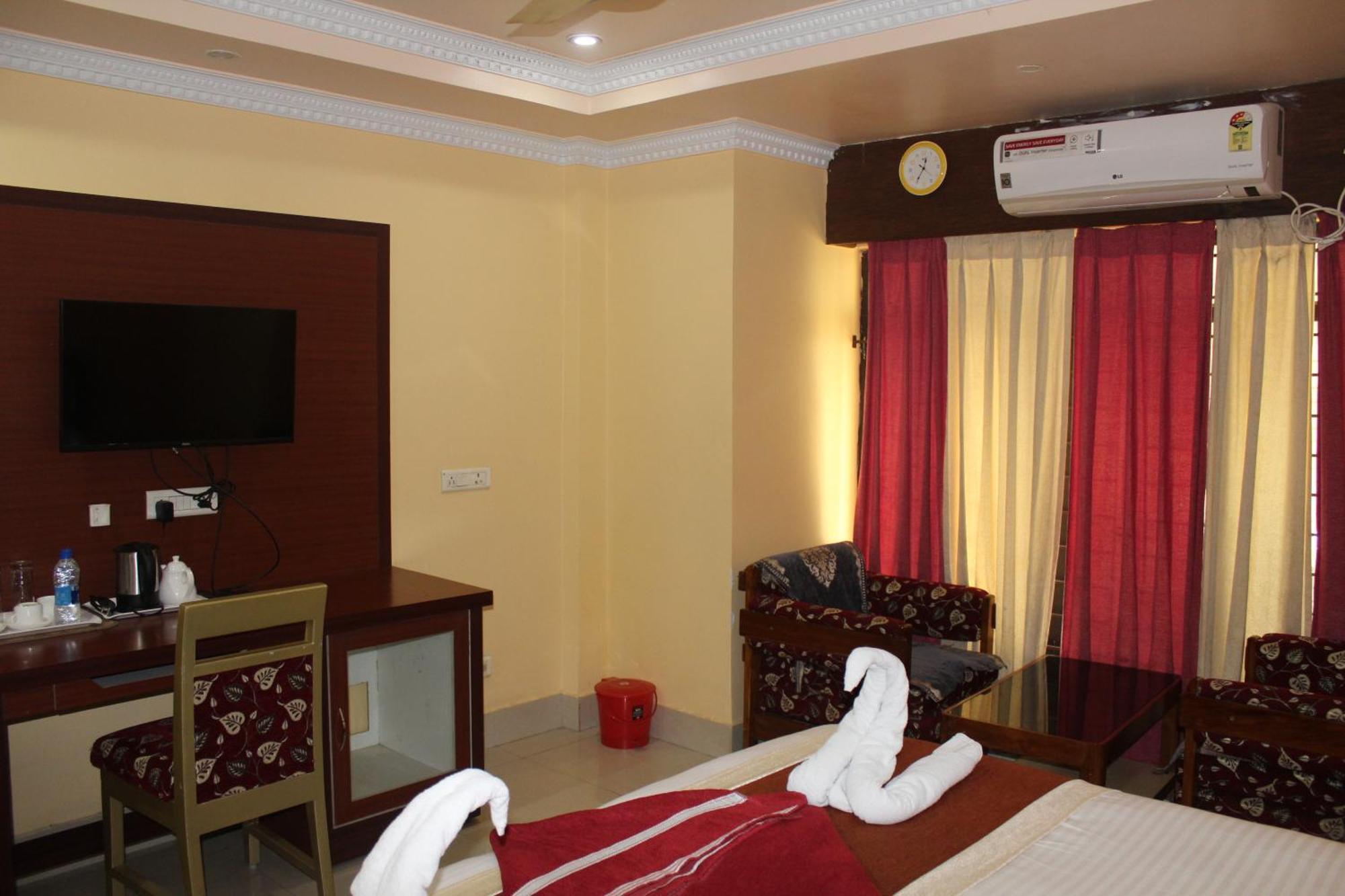 Gokul Plaza Hotel Bhubaneswar Ngoại thất bức ảnh