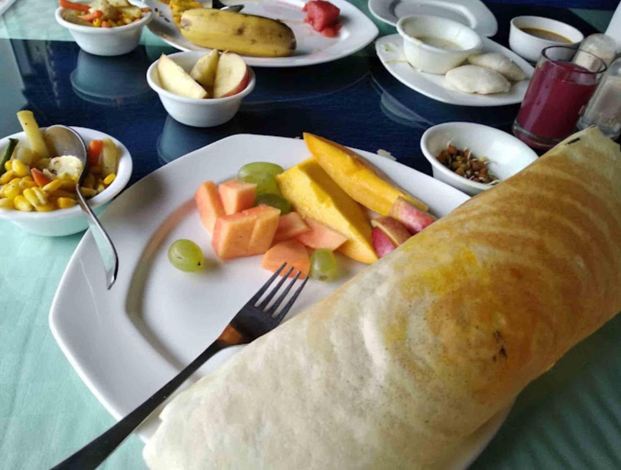 Gokul Plaza Hotel Bhubaneswar Ngoại thất bức ảnh